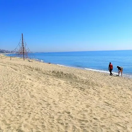 アパート Oasis Beach-city モンガット